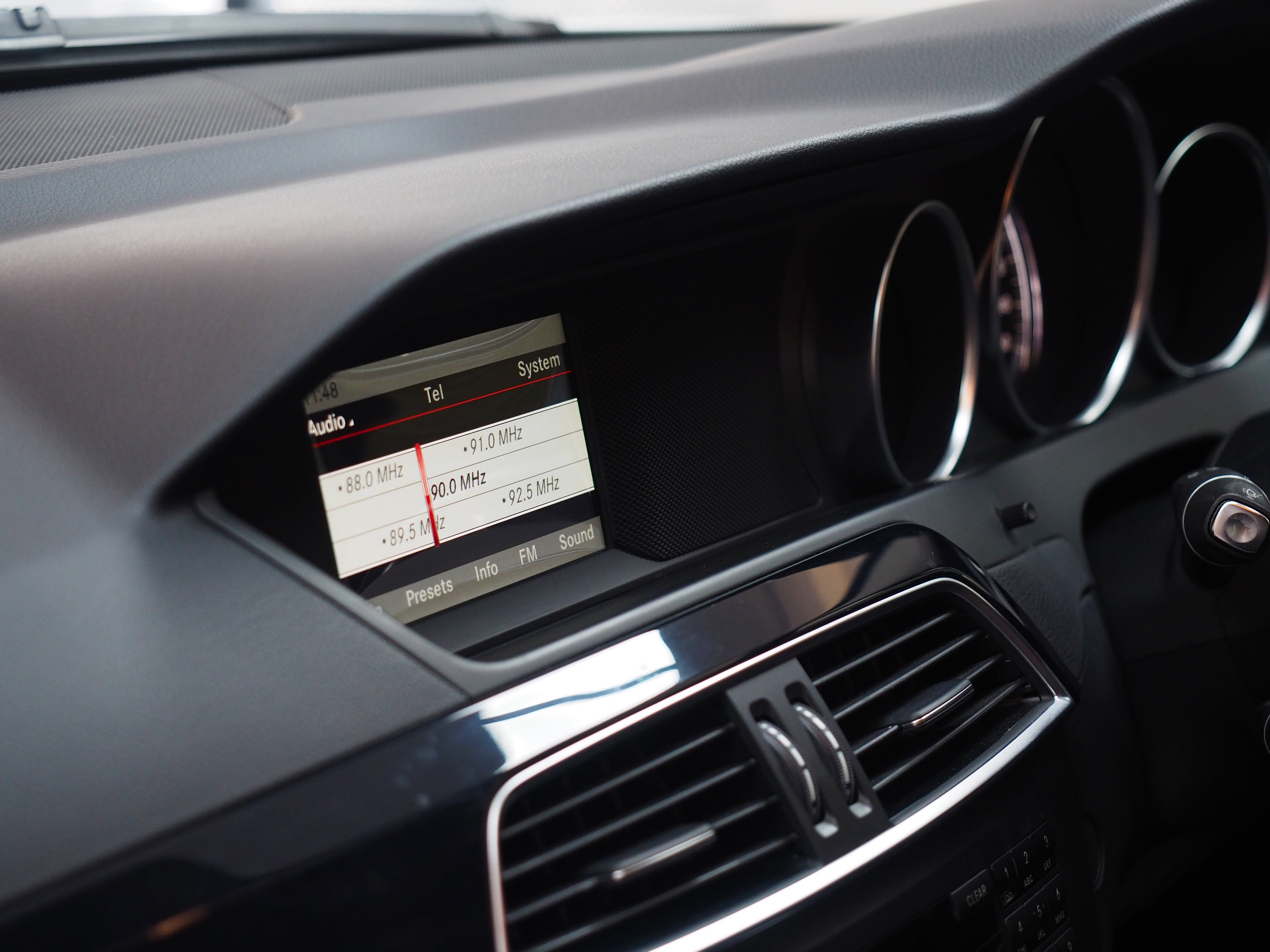 จองแล้ว C200 CGI Style W204