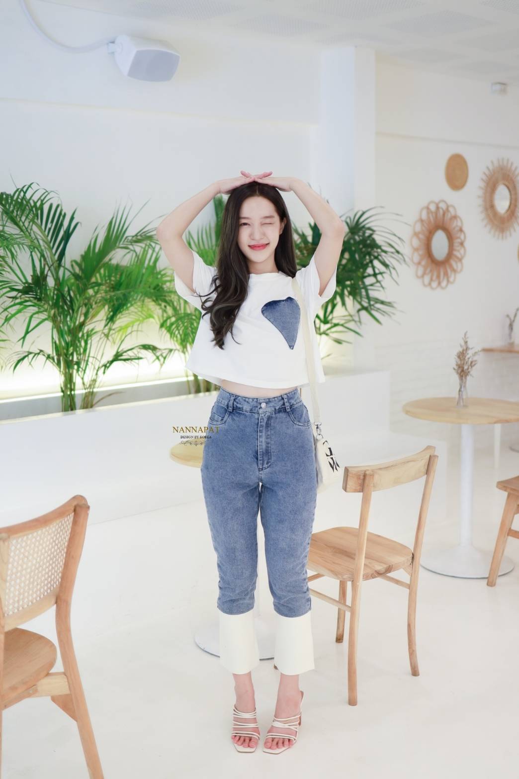 เสื้อยืดทรงใหญ่ กางเกงยีนส์