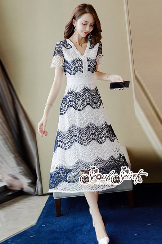 เดรสลูกไม้สวยหรู ลุคสาวเกาหลี