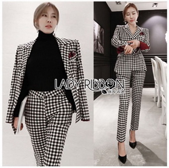 Chic Black and White Lady Ribbon Checked Suit