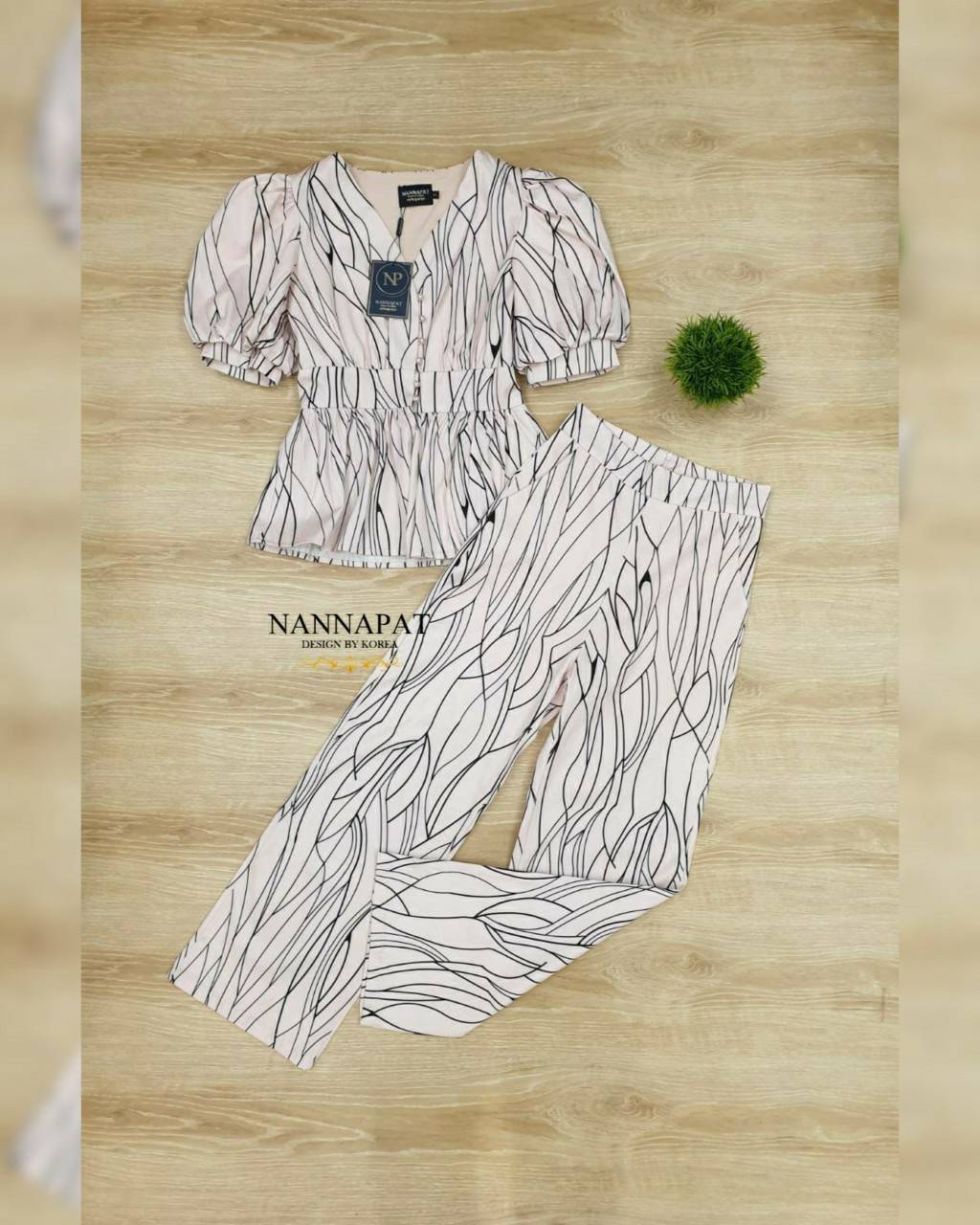 เสื้อกระดุมหน้า แขนเจ้าหญิงสวย