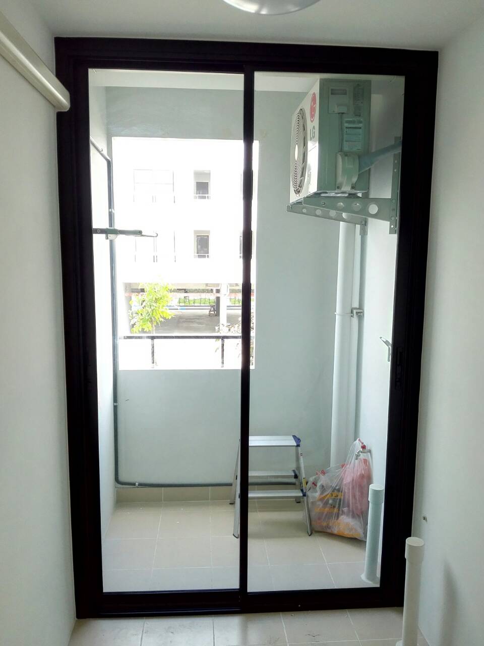 รวมรายการติดตั้งกระจกอลูมิเนียมพลัมคอนโดเมืองเอกพหลโยธิน89