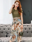เสื้อยืดเว้าไหล่พร้อมกางเกง
