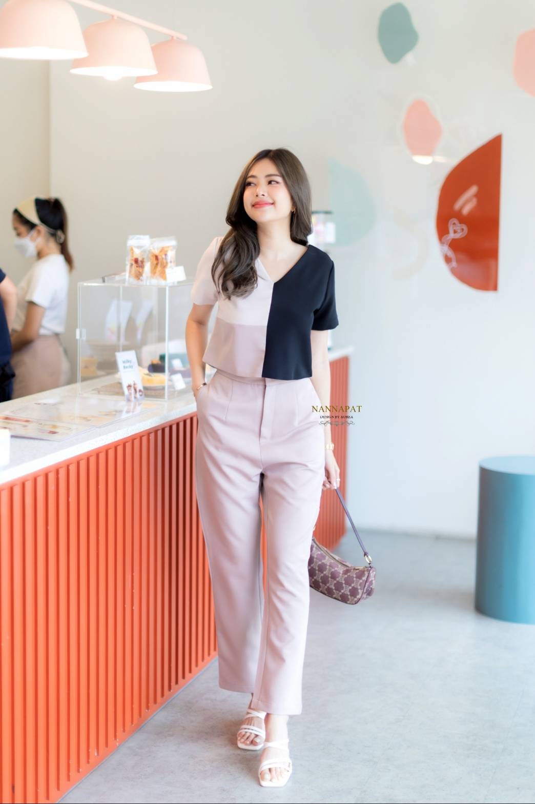 เสื้อทรีโทนซิปหลังกางเกงทรงสวย