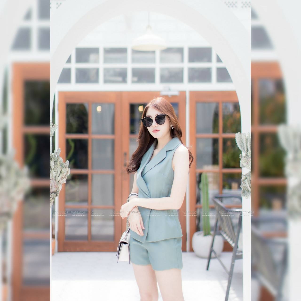 เสื้อกระดุมข้าง กางเกงมีกระเป๋าข้าง