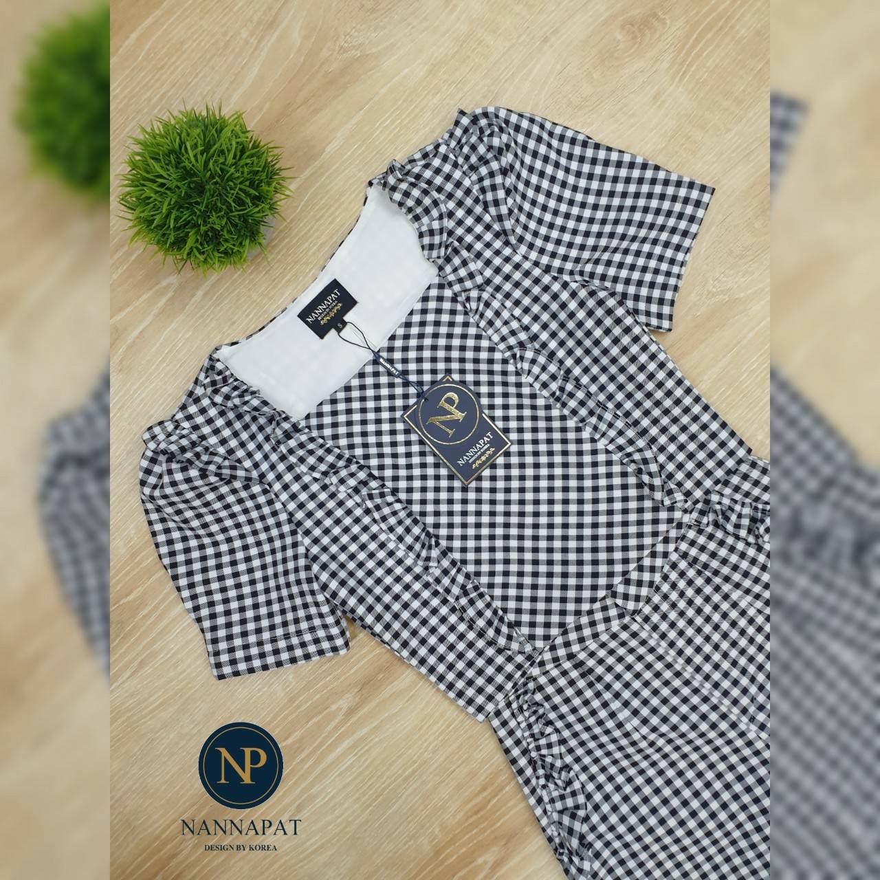 เสื้อซิปหลังแต่งระบายกางเกงมีกระเป๋า