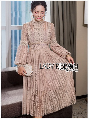 Beige Lace Dress เดรสผ้าลูกไม้สีเบจสไตล์วินเทจ