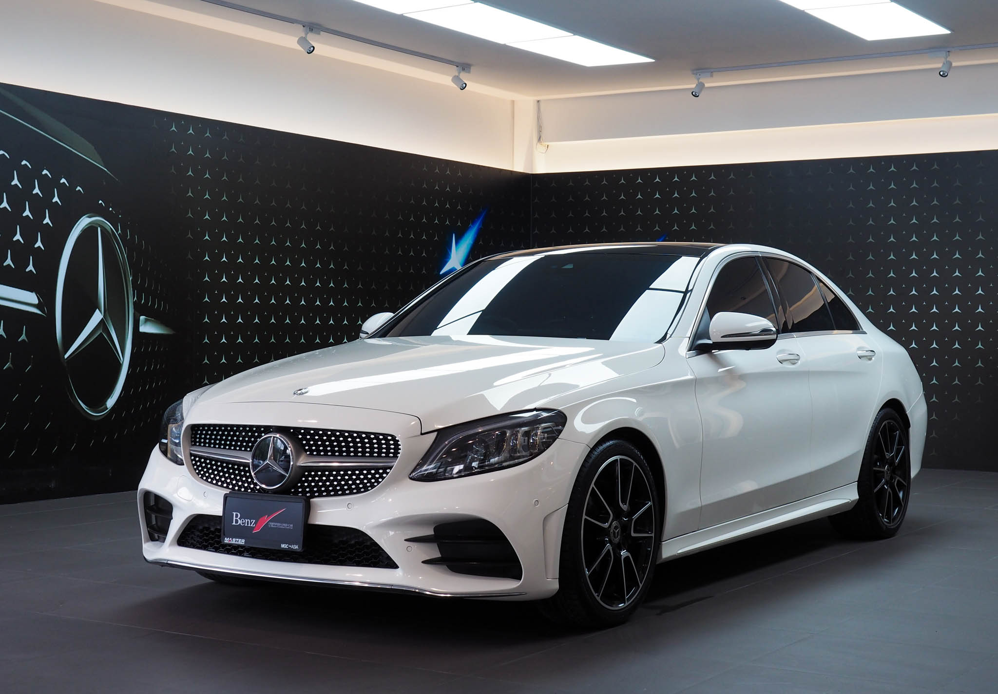 จองแล้ว C220d AMG Dynamic W205
