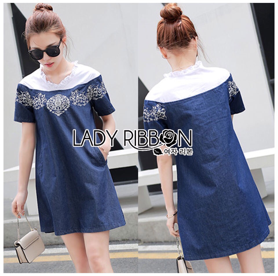 Lady Ribbon Online เสื้อผ้า ออนไลน์ ขายส่ง LR16230616 🎀 Lady Ribbon's Made 🎀 Lady Wendy Embroidered Denim Dress with Frilled Cotton Neck