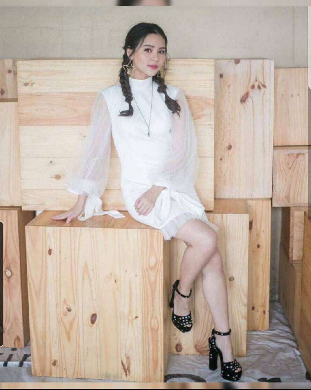 ซิปหลังแขนผ้าใยไหวยาวพองใหญ่