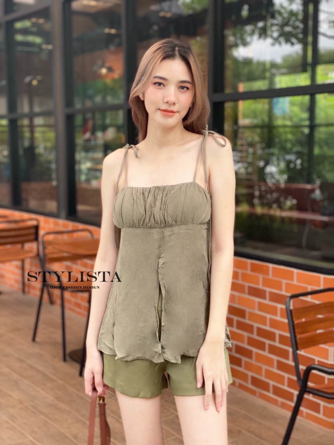 เซตเสื้อผ่าด้านหน้า