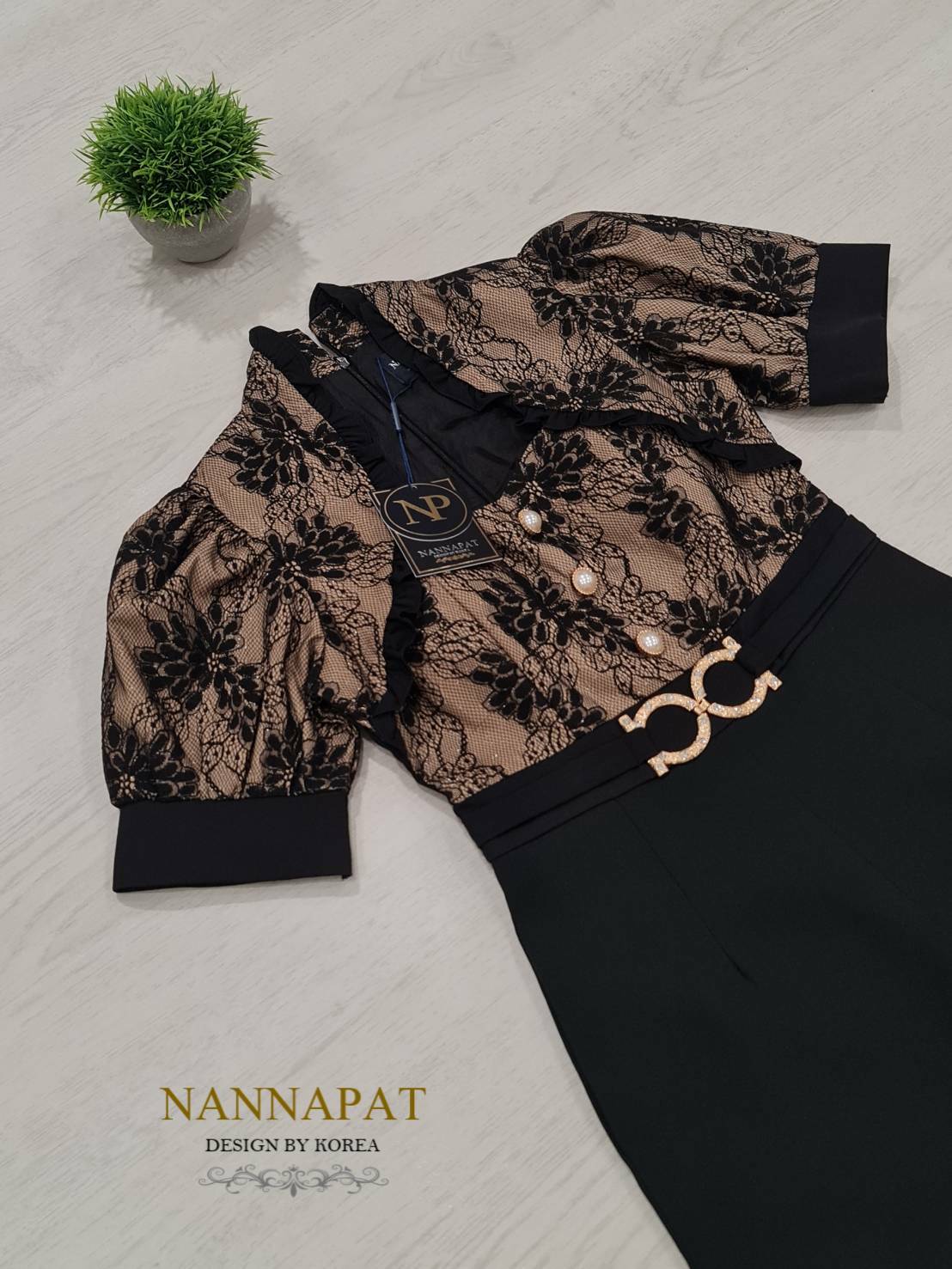 ผ้าลูกไม้เนื้อดี มีซับในทั้งตัว