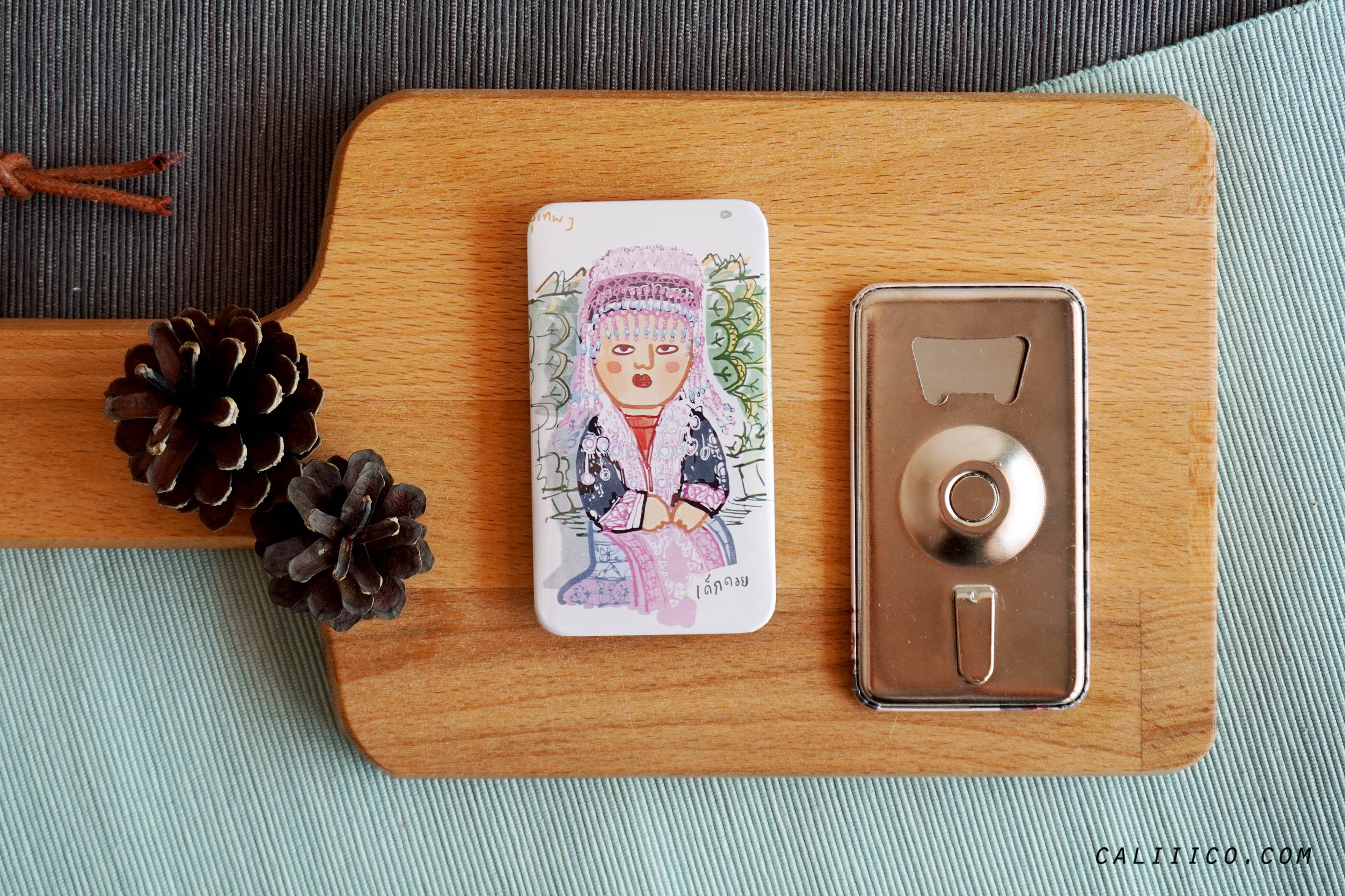 Caliiicoที่เปิดขวดพร้อมแม่เหล็ก ลายเด็กดอยเชียงใหม่ bottle opener with magnet Dek doi ChiangMai