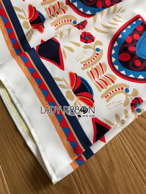 Dress เดรสผ้าเครปสีขาวพิมพ์ลายสีสดใส