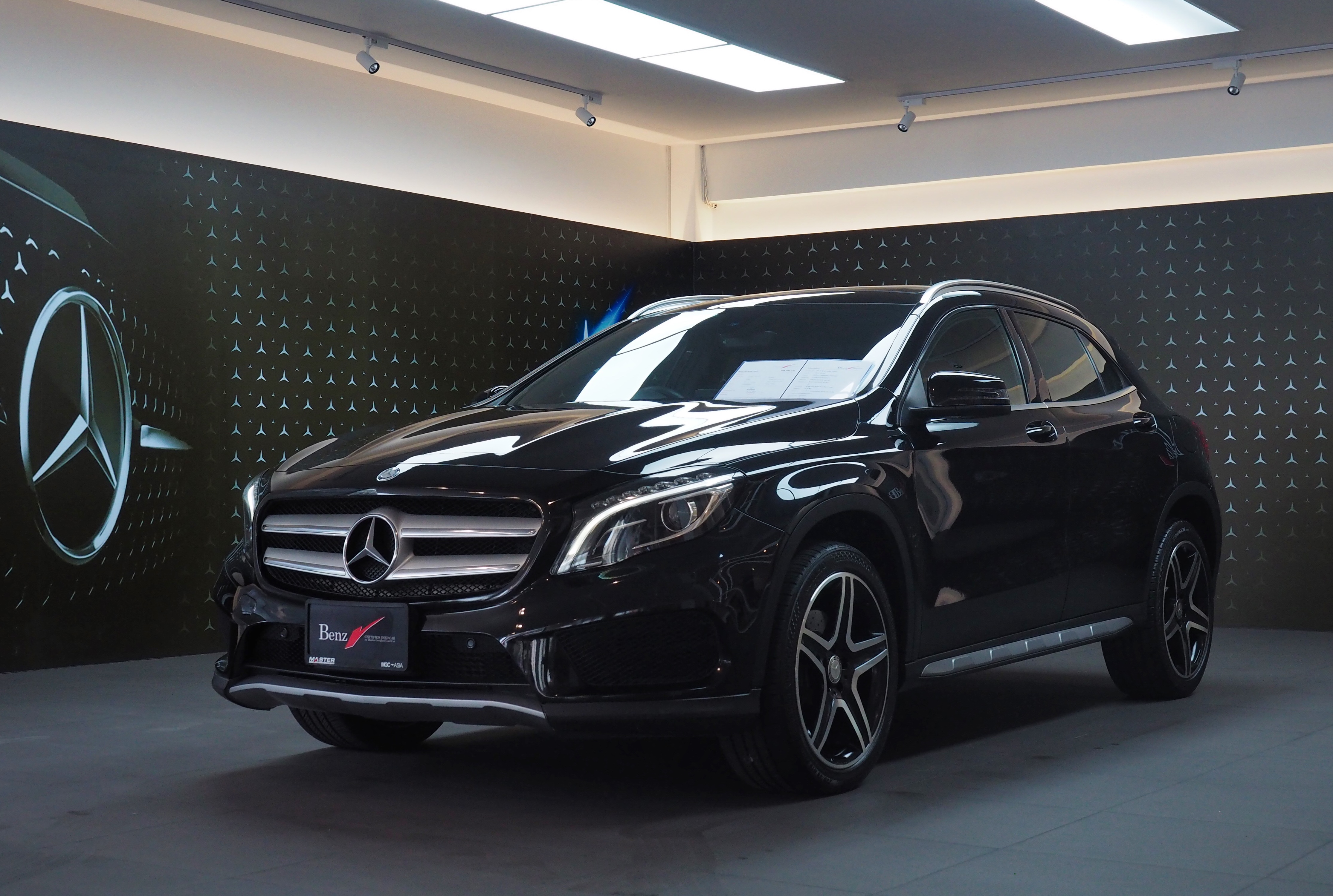 จองแล้ว GLA250 AMG Dynamic W156