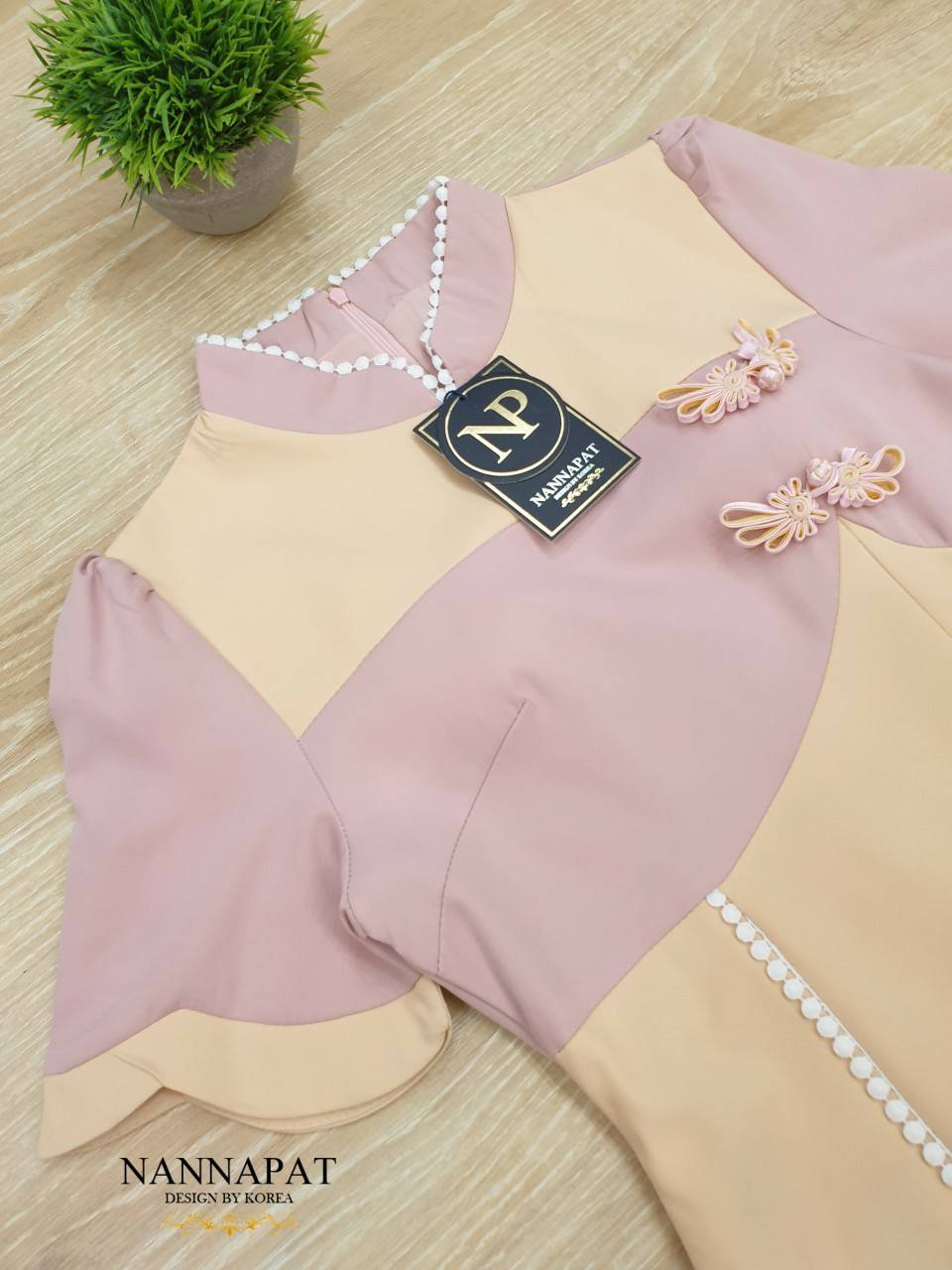 เดรสกีเพ้าซิปหลังสีทูโทนหวานๆ