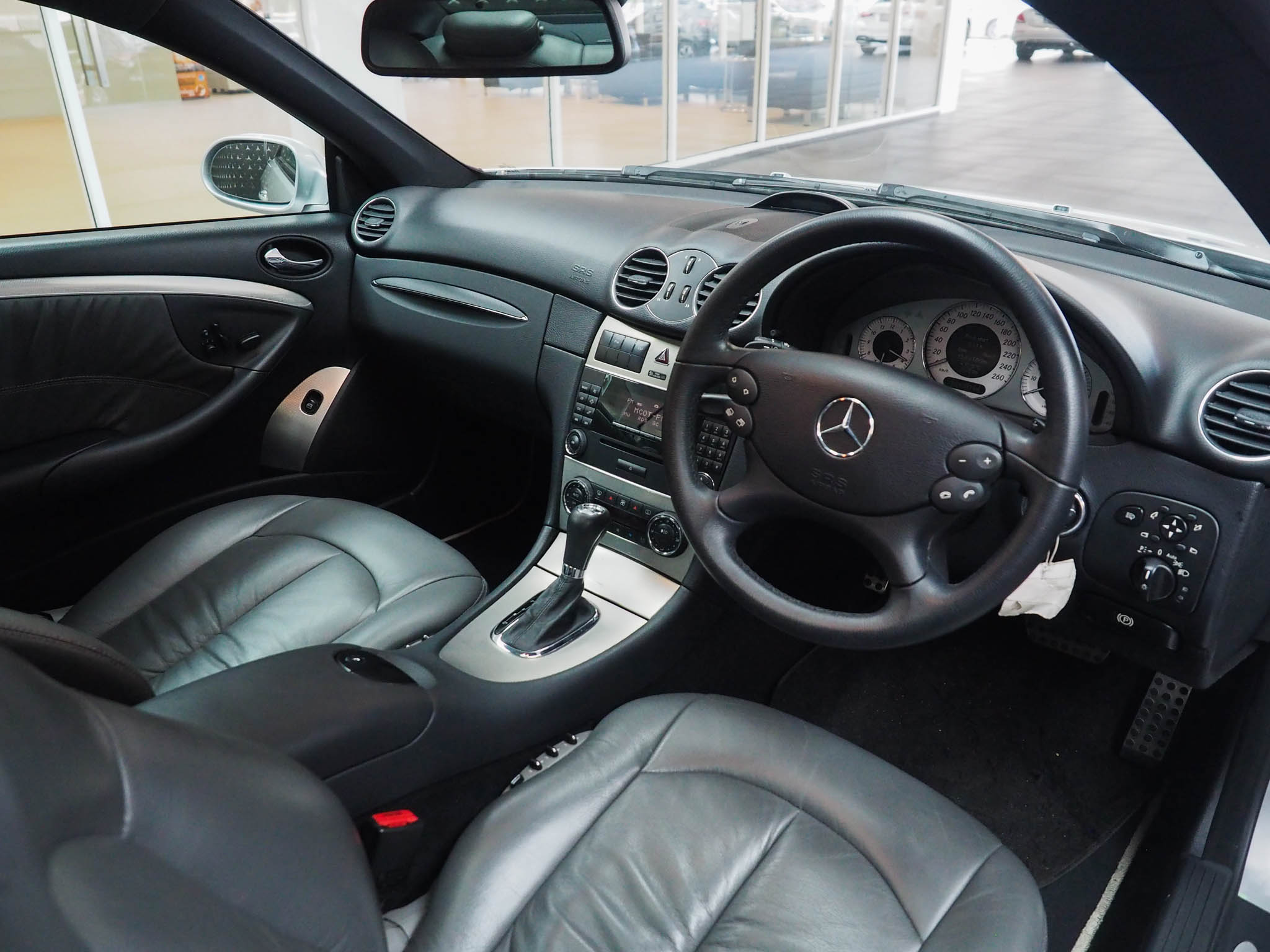 จองแล้ว CLK200 Kompressor Avantgarde W209