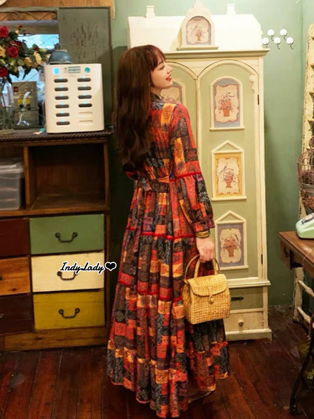 Dress แขนยาว แต่งปักด้านหน้า
