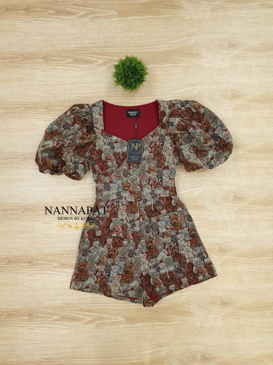 เเพลสูทงานกระดุมหน้า แขนตู้มๆ