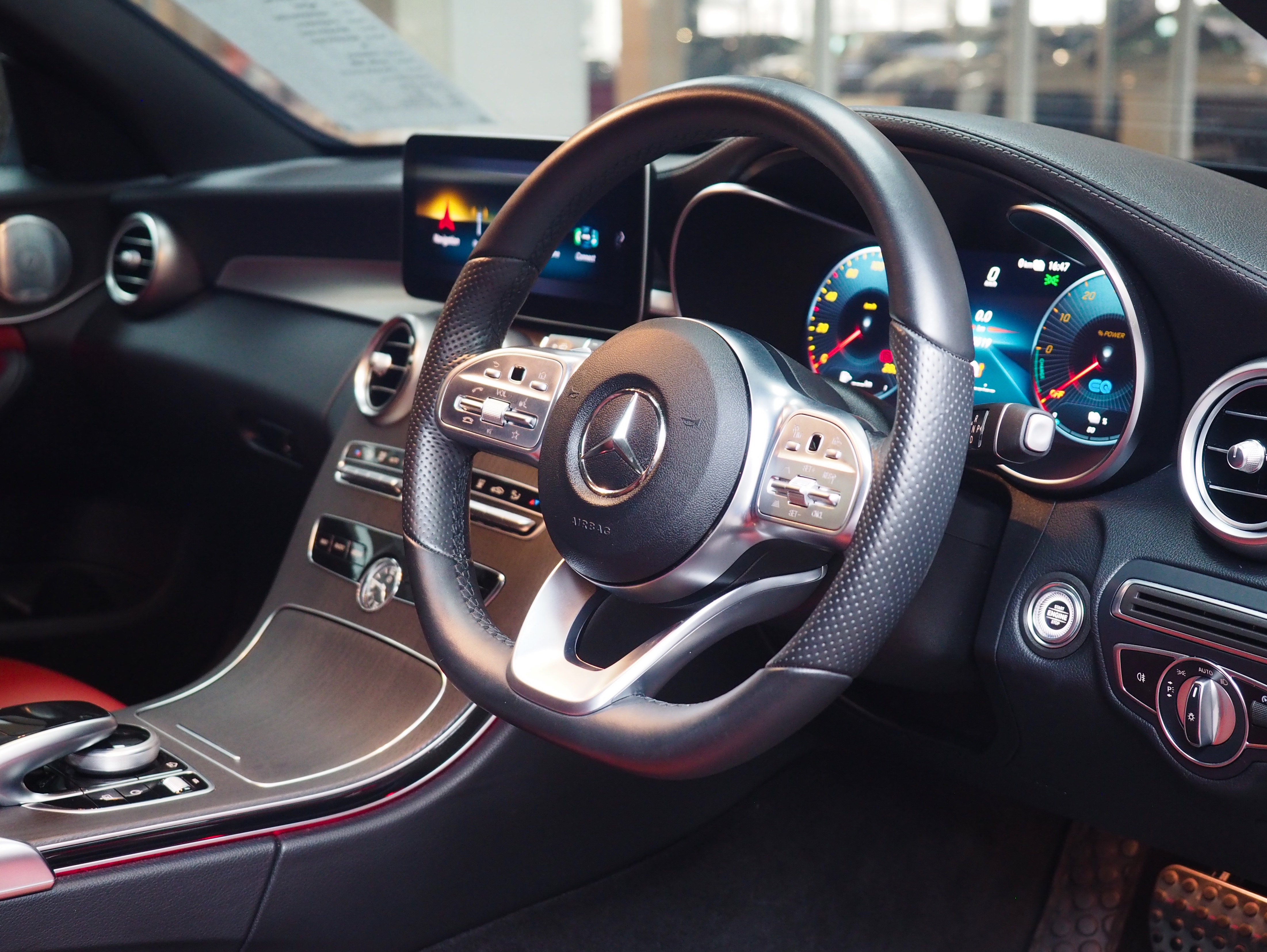 จองแล้ว C300e Plug in Hybrid AMG W205