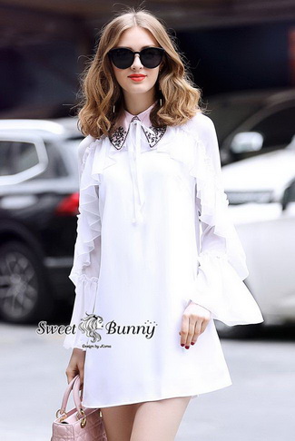 เดรสเชิ้ตสีขาวผ้าชีฟองเนื้อทราย