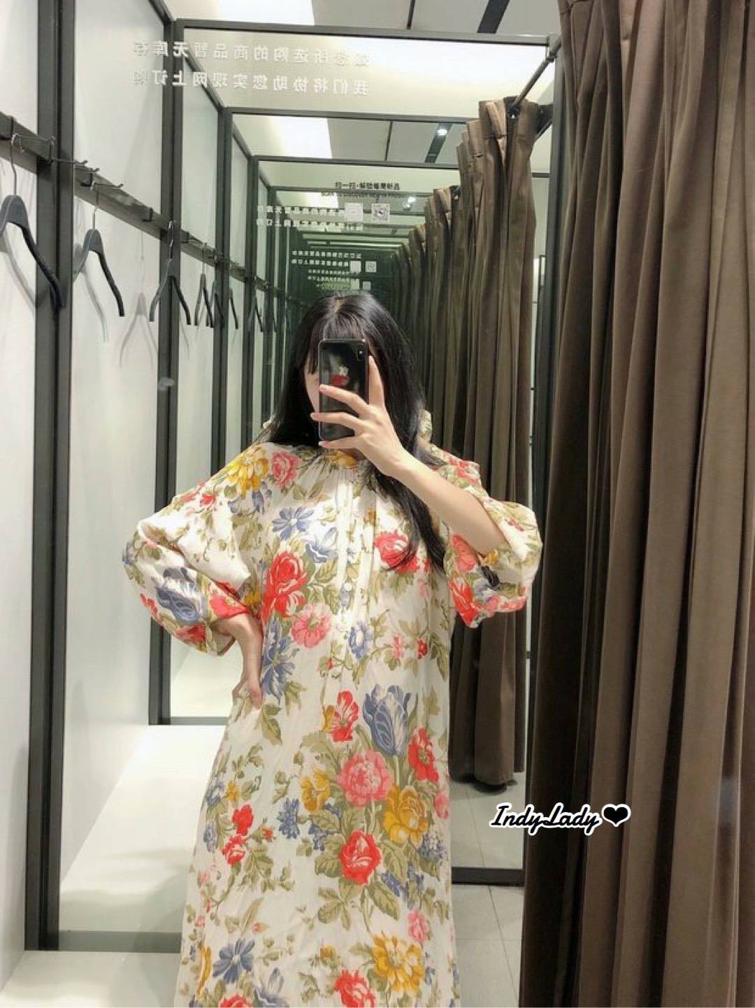 Maxi Dress แขนยาวทรงปล่อย