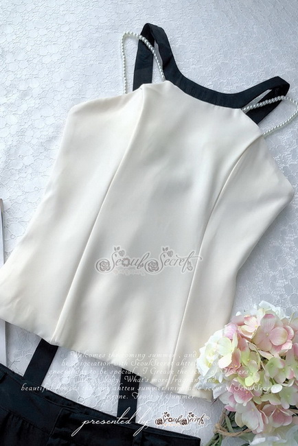 เสื้อทรงเข้ารูปเปิดหลังสวยเซ็กซี่