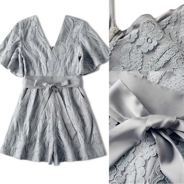 Lady Ribbon Online เสื้อผ้าออนไลน์ ขายส่ง normal ของแท้ NA09140716 🎉Normal Ally Present elegance Lace V-neck with belt summer jumpsuit