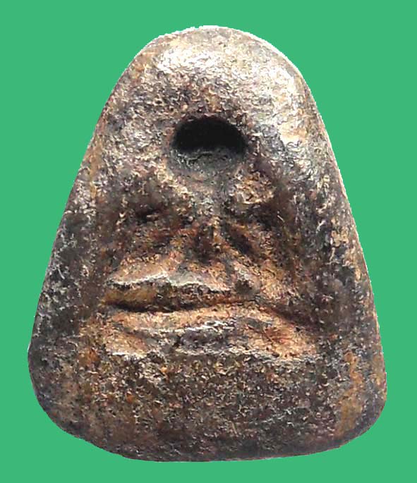 พระปิดตาพิมพ์กลางหลังแบบหลวงพ่อแก้ววัดเครือวัลย์