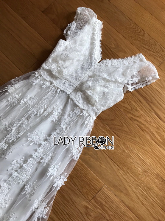 เดรสผ้าลูกไม้ตกแต่งแขนระบาย