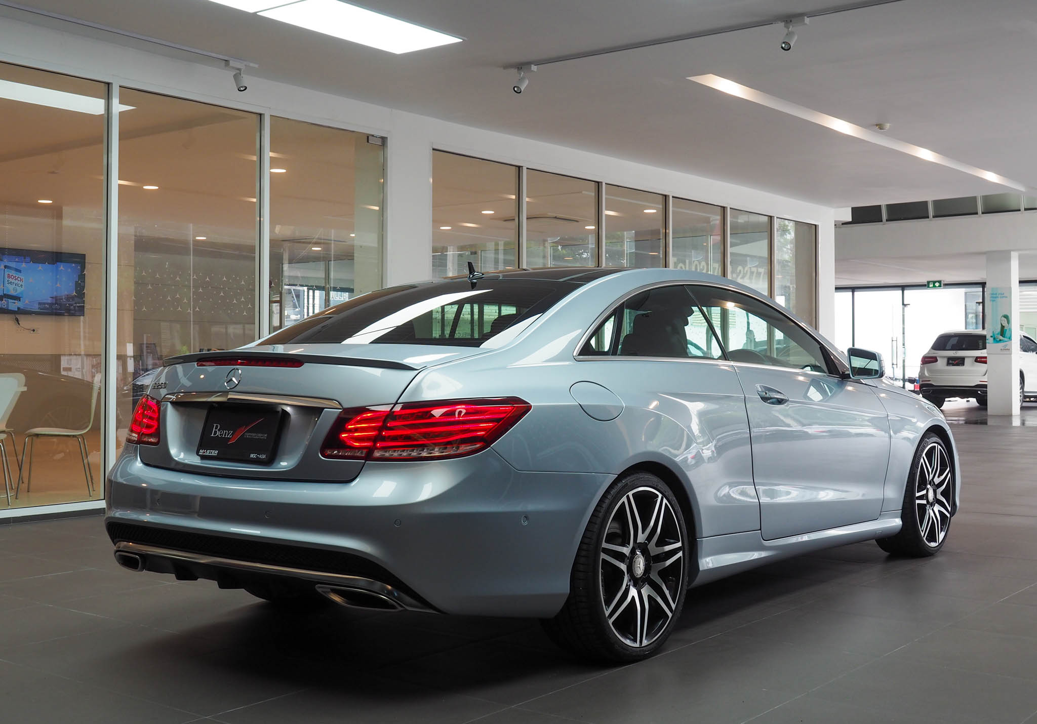 จองแล้ว E250 Coupe AMG W207