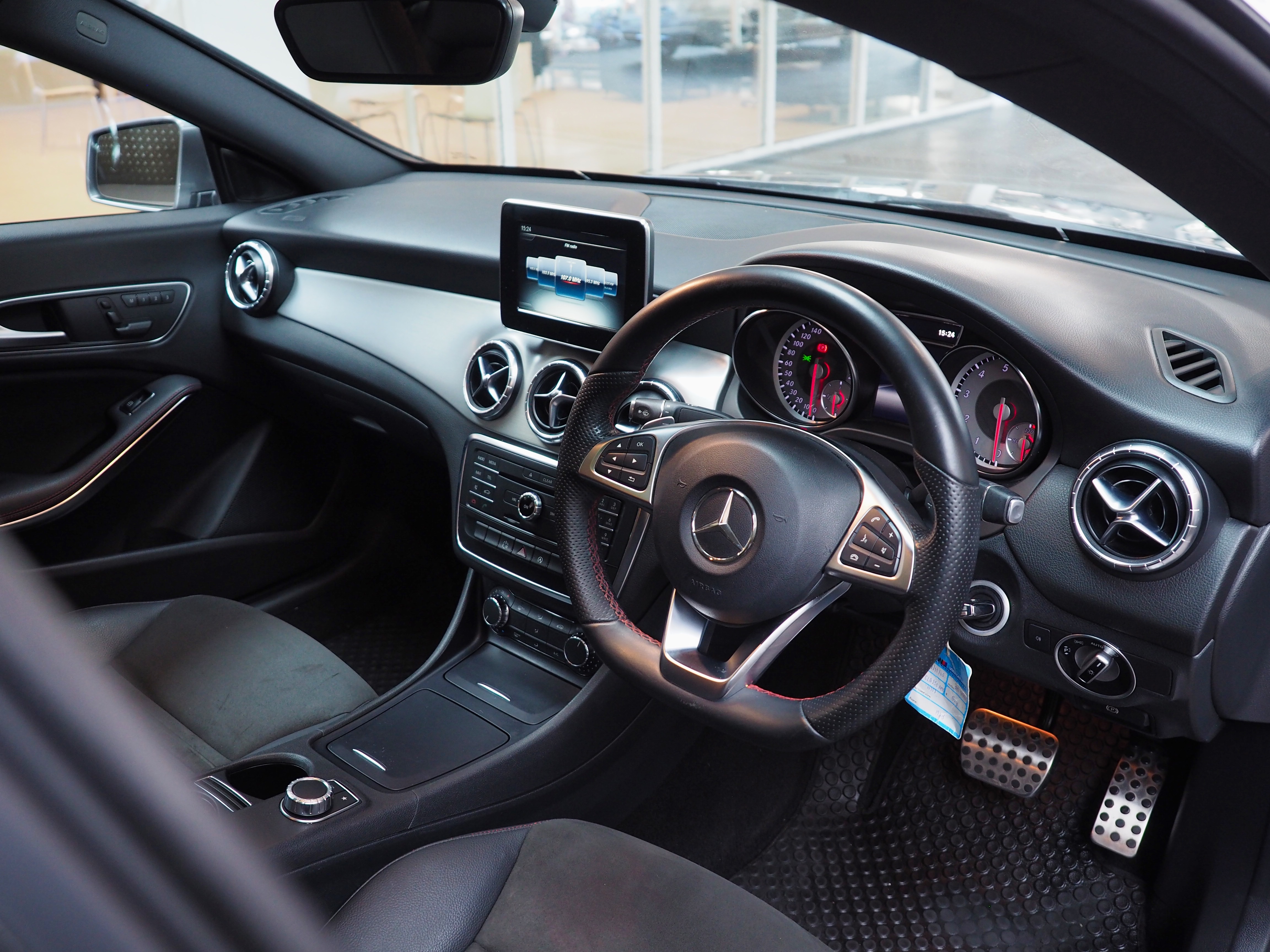 จองแล้ว CLA250 AMG W117