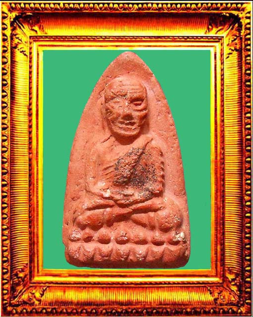 พระหลวงปู่ทวดพิมพ์ใหญ่วัดประสาทบุญญาวาส องค์ที่ 7 (ว่านสบู่เลือด)