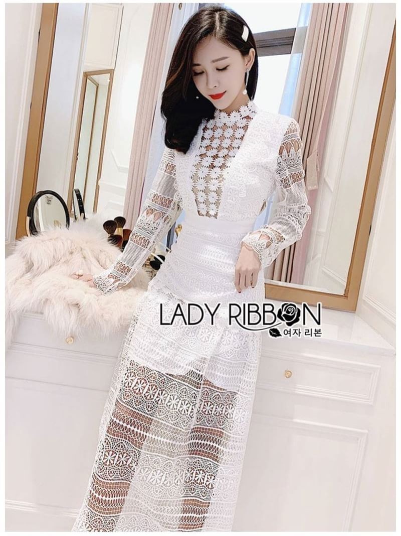 Lace Long Dress เดรสยาวผ้าลูกไม้สีขาวสุดหรู