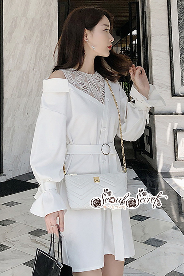 เสื้อเชิ๊ทเนื้อผ้าคอตตอนสีขาวคลาสสิค
