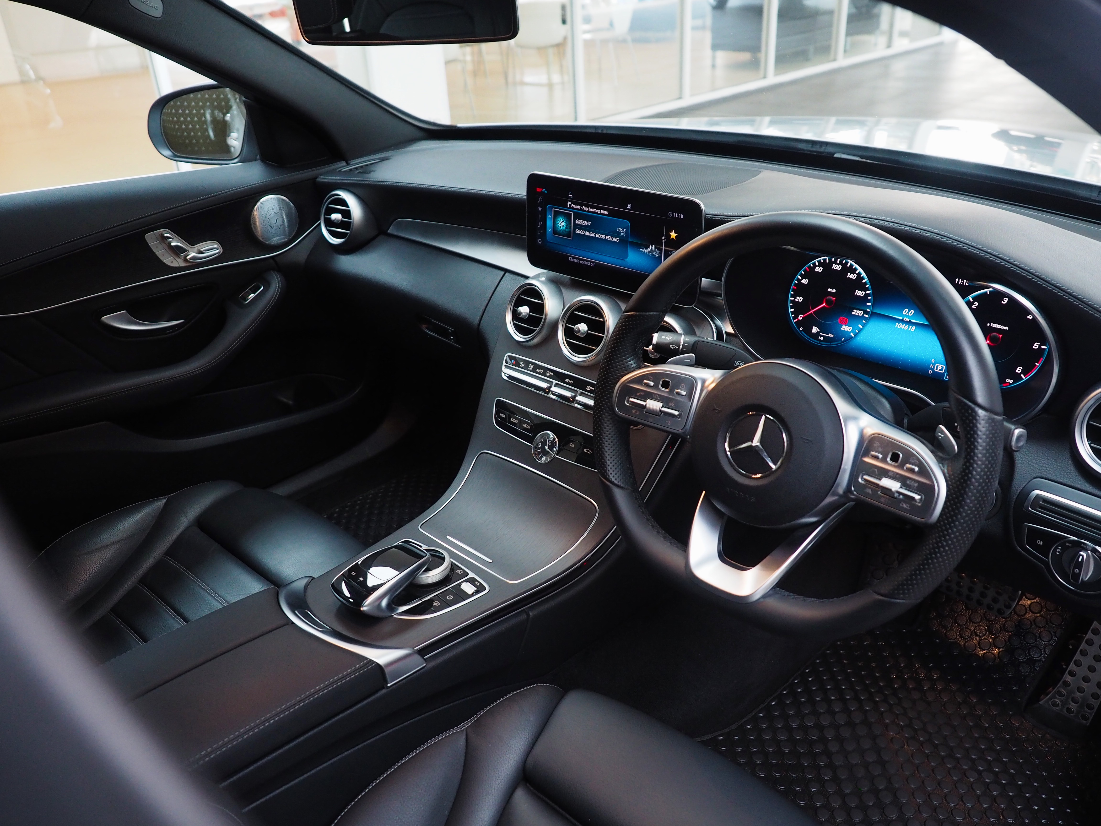 จองแล้ว C220d AMG Dynamic W205