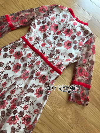 Embellished Lace Dress เดรสผ้าลูกไม้