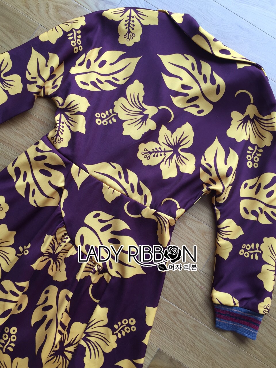 🎀 Ladyribbon's Made 🎀 Prada Hawaiian Tropical Printed Shirt Dress "ชุดแฟชั่น"เชิ้ตเดรสพิมพ์ลายดอกไม้ฮาวายทรอปิคัลสไตล์แบรนด์ปราด้า"เสื้อผ้าแฟชั่นเกาหลี" ลุคนี้เหมือนกับที่ชมพู่ใส่เป๊ะๆ เลยค่ะ งานดีมากๆ "เสื้อผ้า