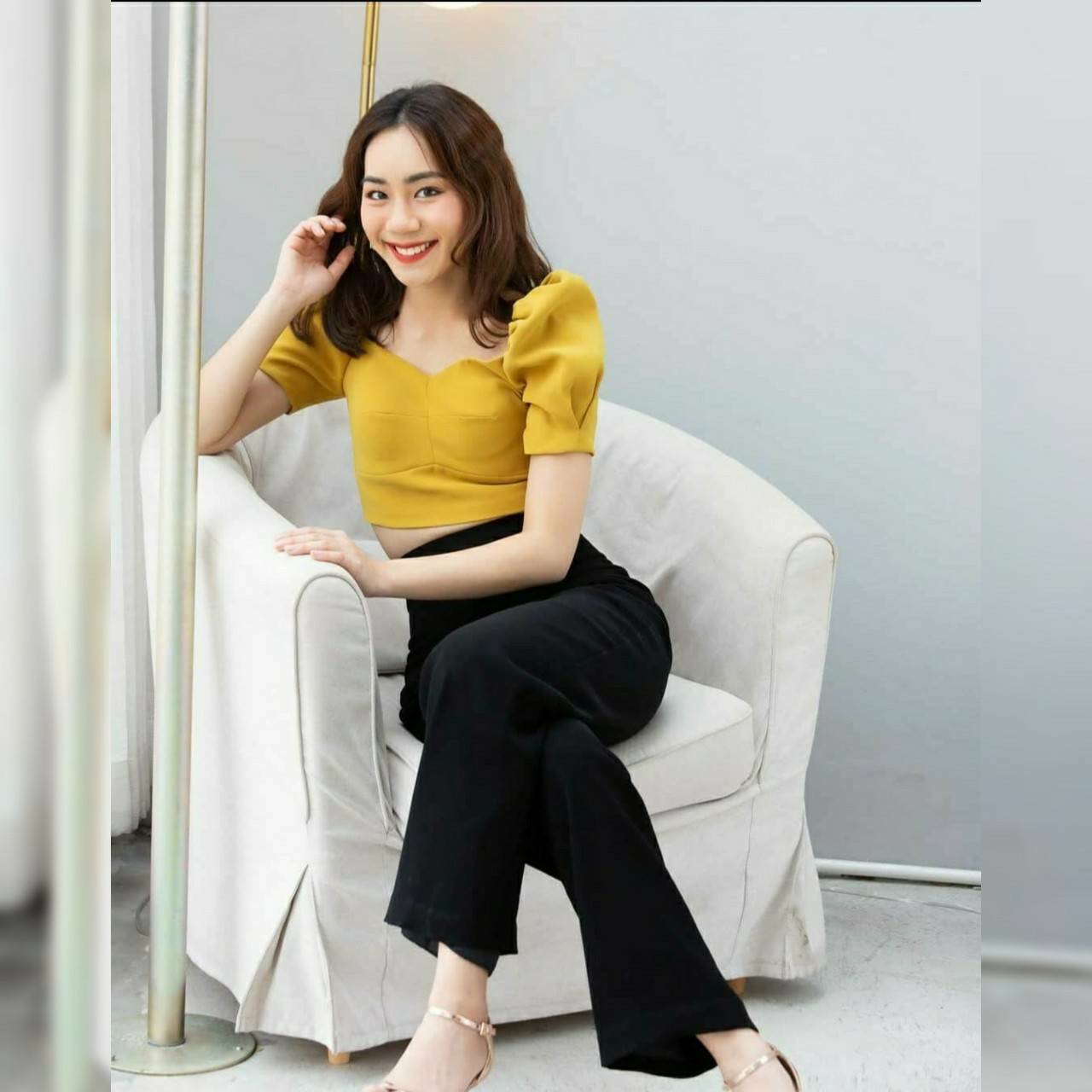 เซทเสื้อกางเกงสีเหลือง