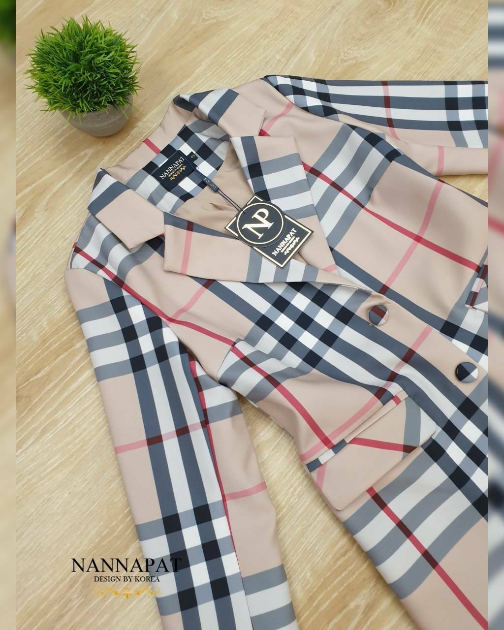 เสื้อสูทลายบลูเบอรี่ กระดุมหน้า