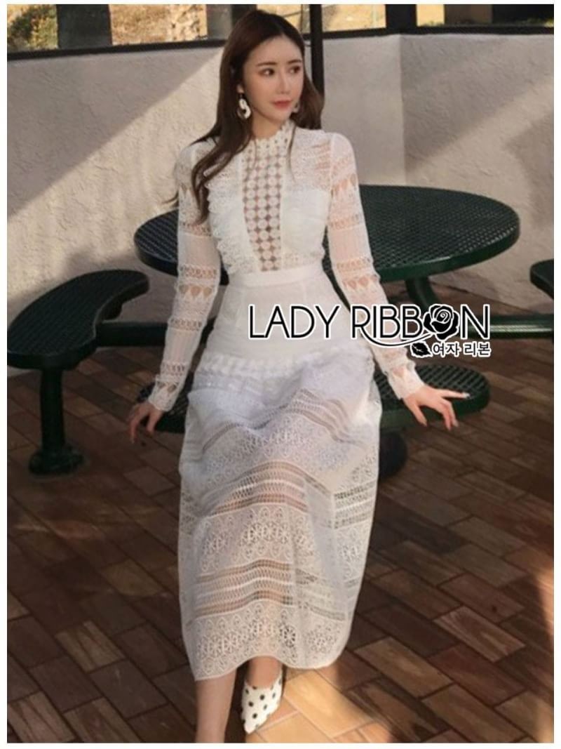 Lace Long Dress เดรสยาวผ้าลูกไม้สีขาวสุดหรู