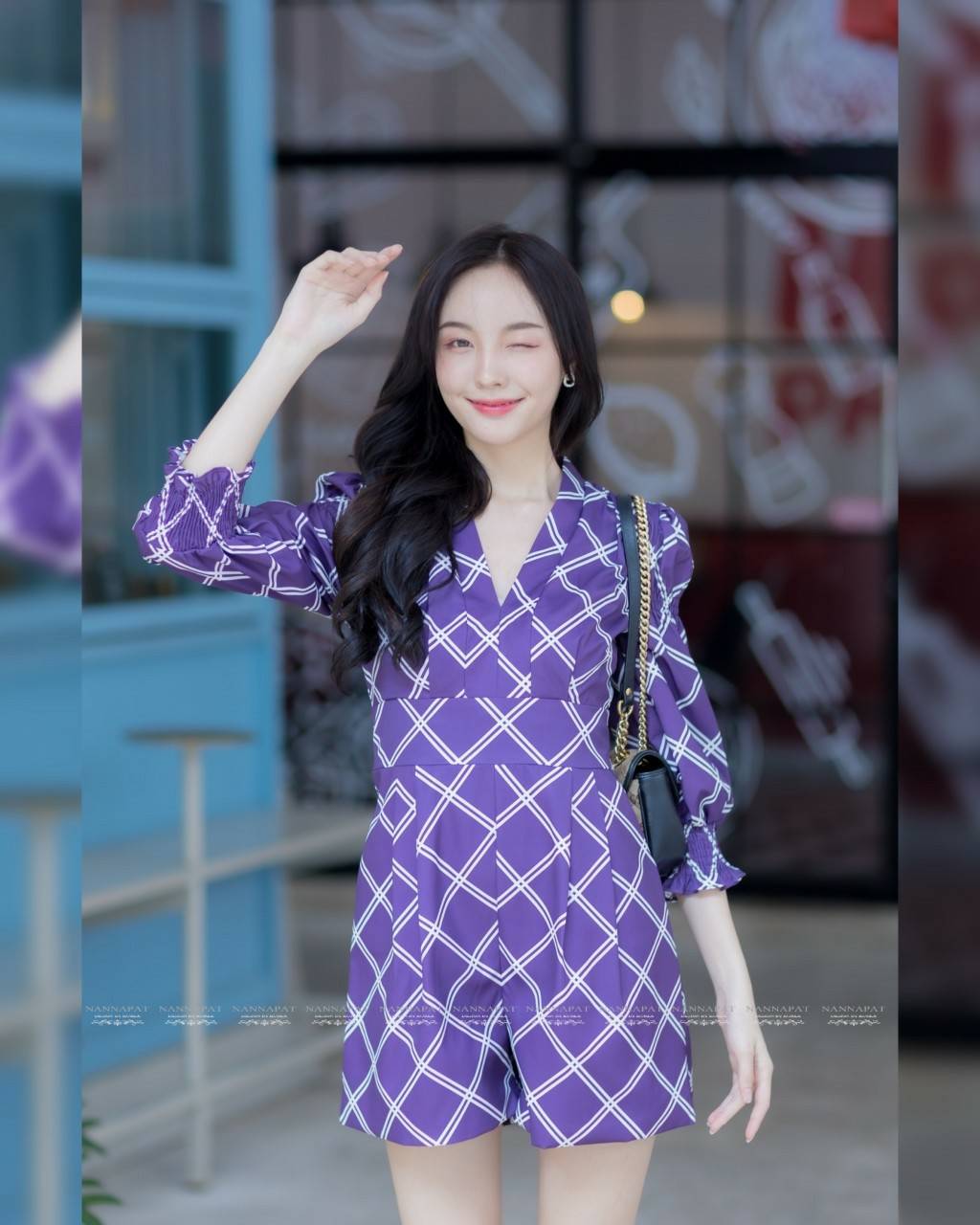 เพลสูทสีม่วงซิปหลังแต่งจีบแขนพอง