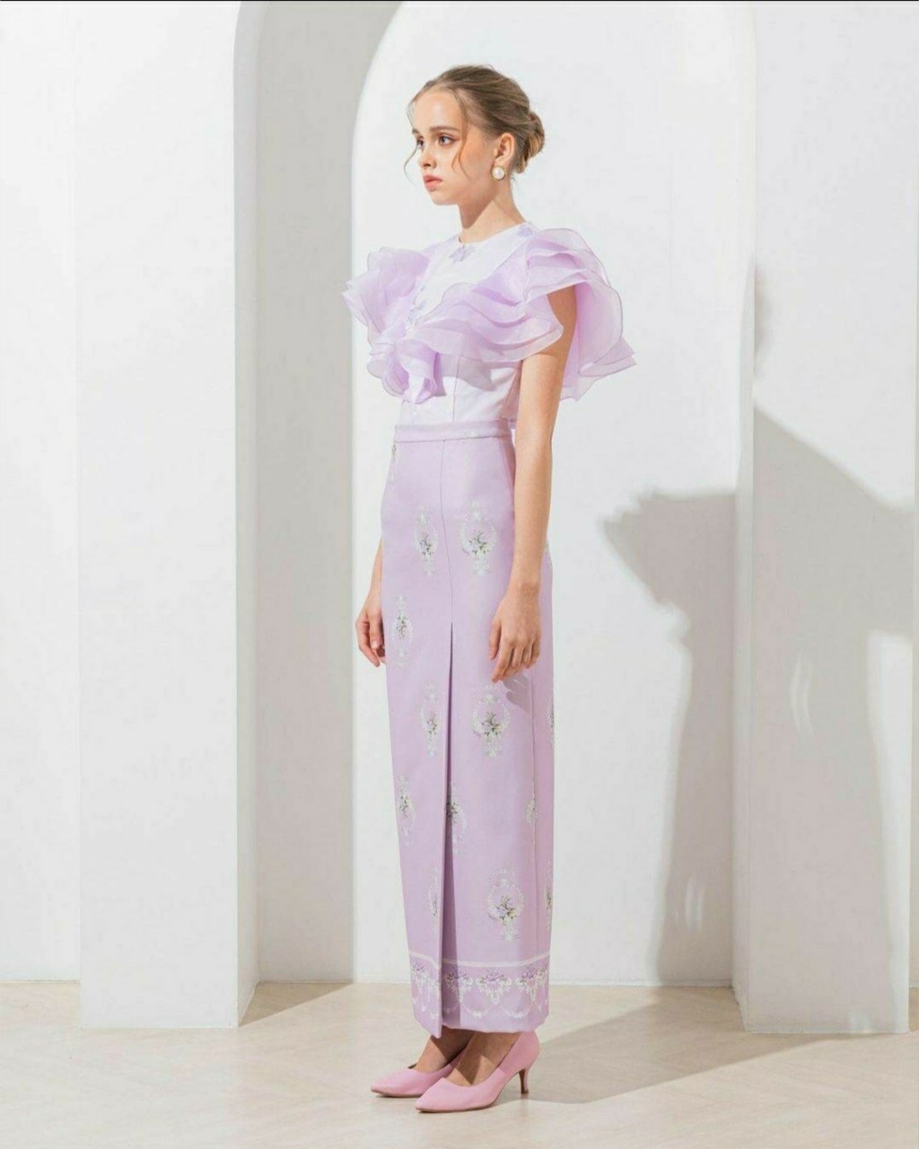 ชุดไทยสไตล์โมเดิ้ล