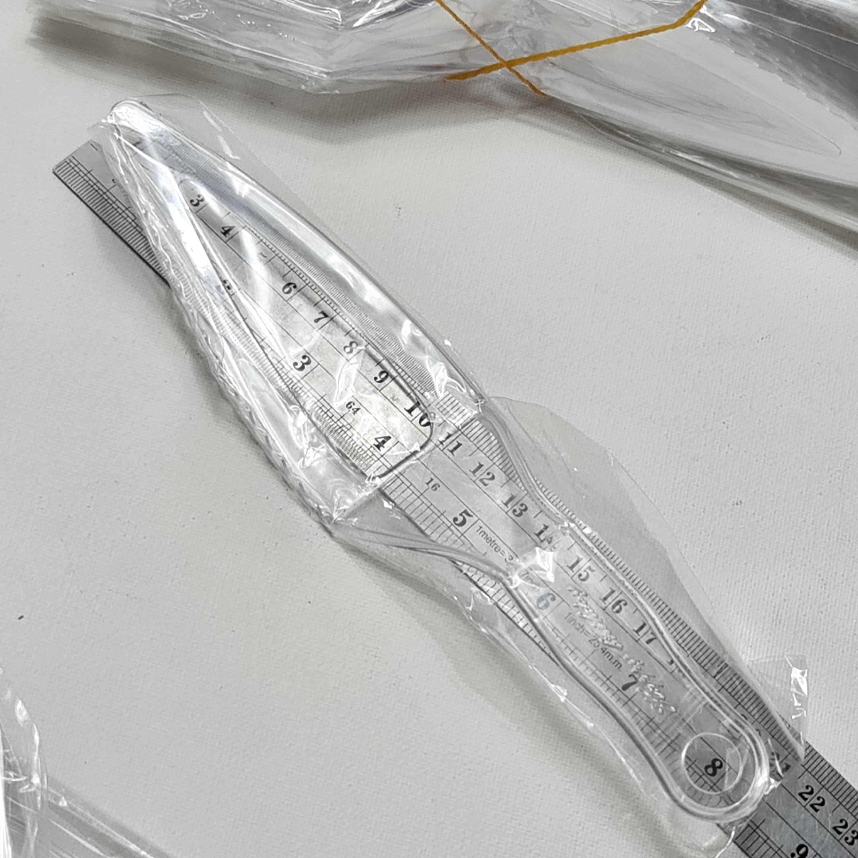 ที่ตักเค้ก พลาสติก รุ่นประหยัด แพ็คซอง มีดตักเค้ก เค้กวันเกิด บรรจุซองเดี่ยว