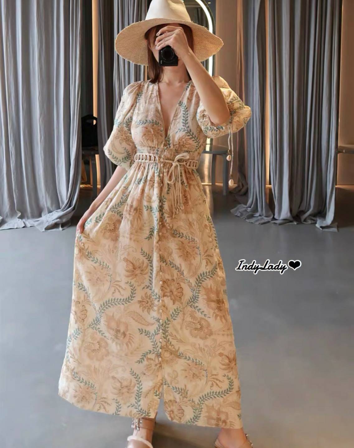 Maxi Dress แขนสั้น เนื้อผ้าบางเบา