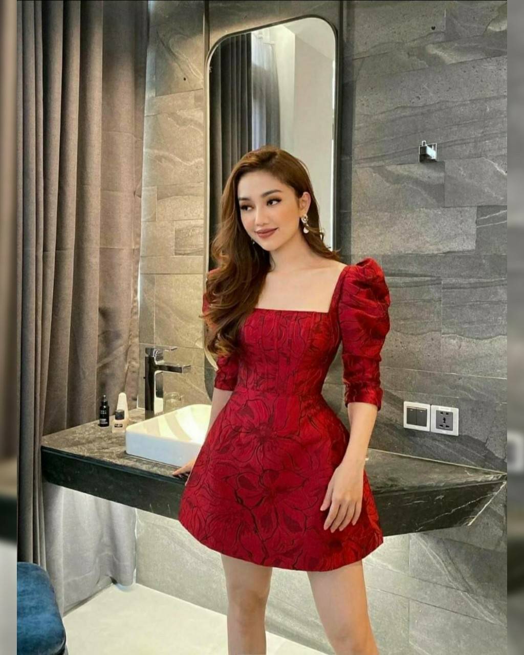 ชุดสีแดงสวยๆ เเซ็กซี่
