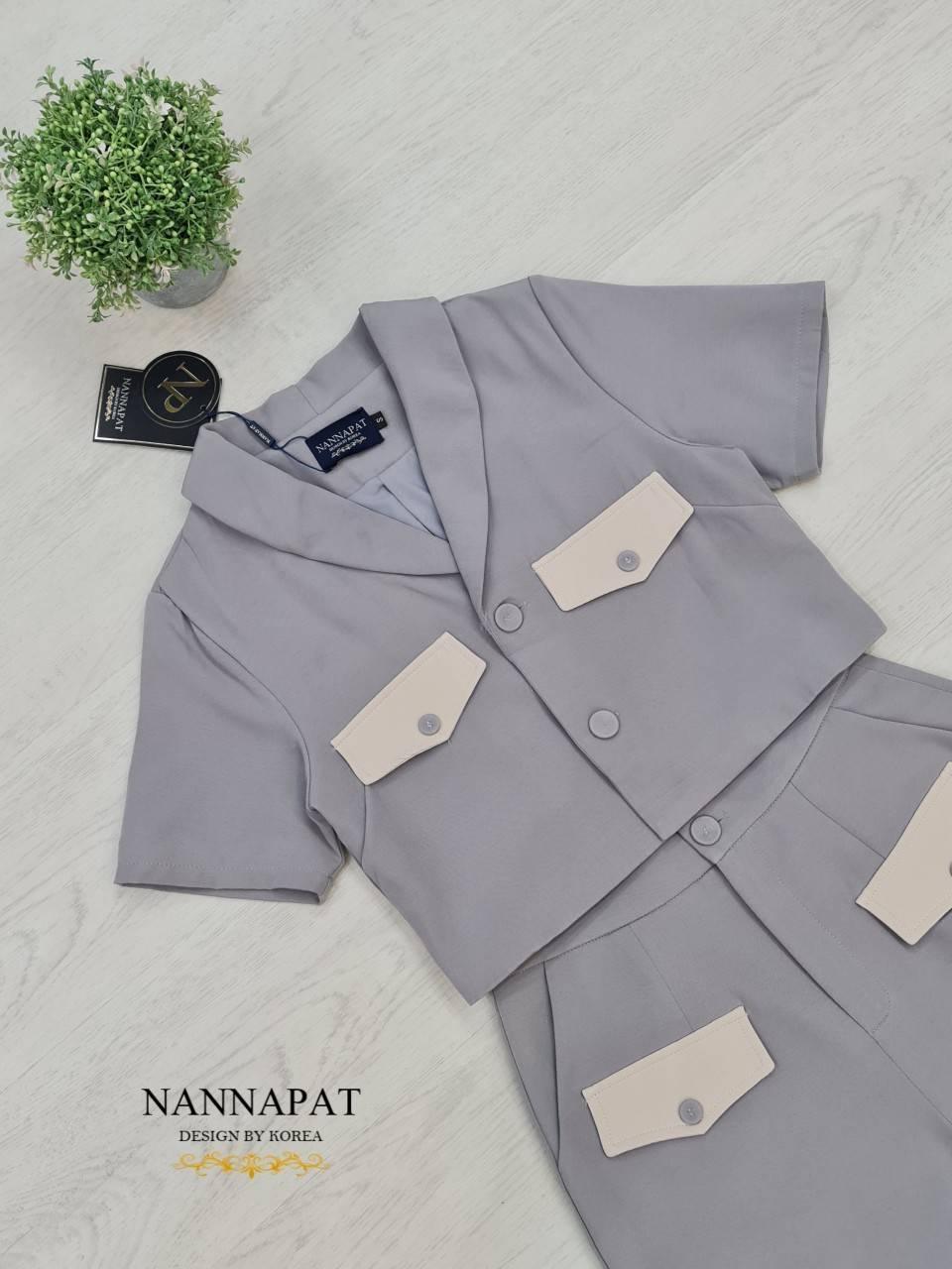 เสื้อทูโทนตัดสีลงตัว