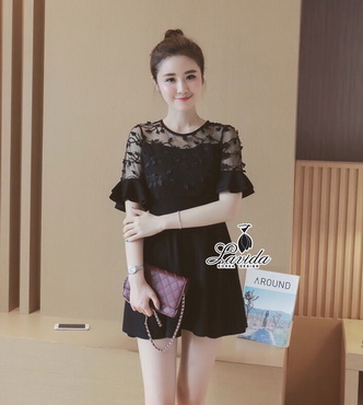 Lady Ribbon Online ขายส่ง เสื้อผ้าออนไลน์ ของแท้ LV05040716 🍭Korea Design By Lavida see through shoulder leaf embroidery sweety dress