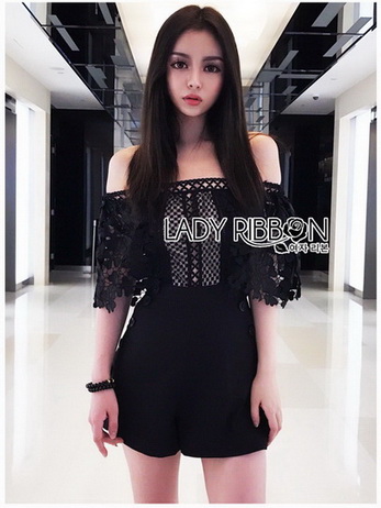 Lace and Crepe Playsuit เพลย์สูท