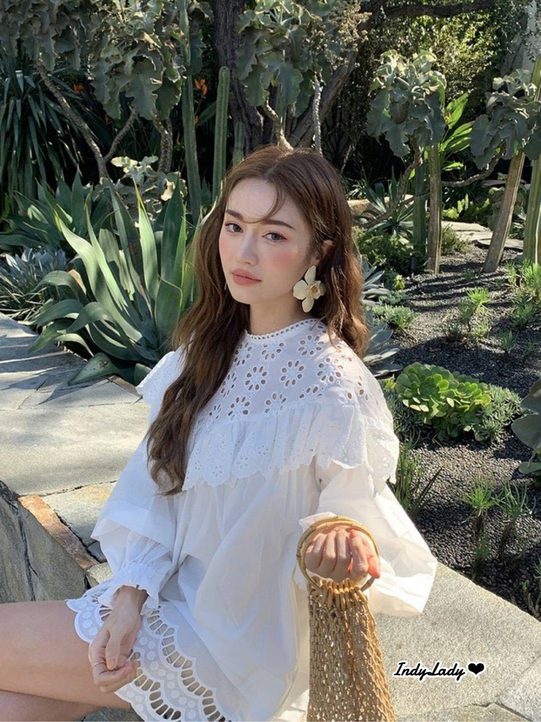 Dress งานลูกไม้ สีขาว คอระบายสวย